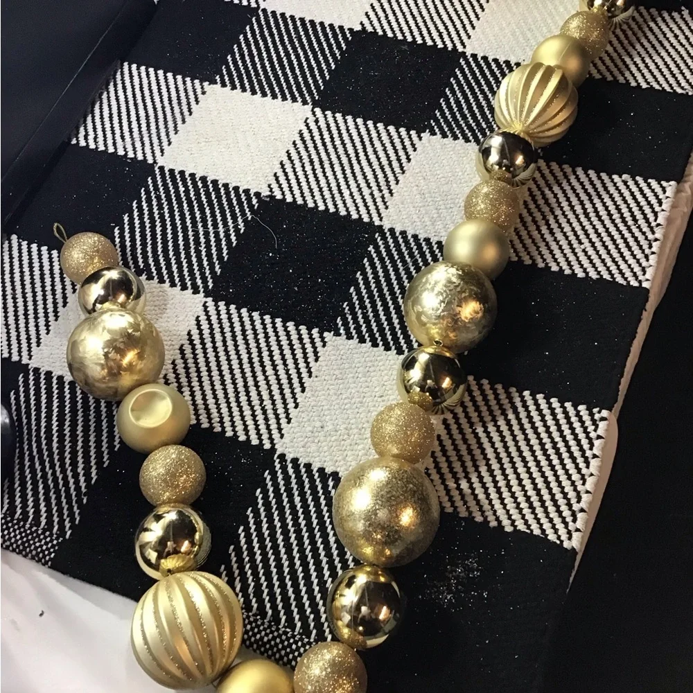 Festive Gold Ornament Garland